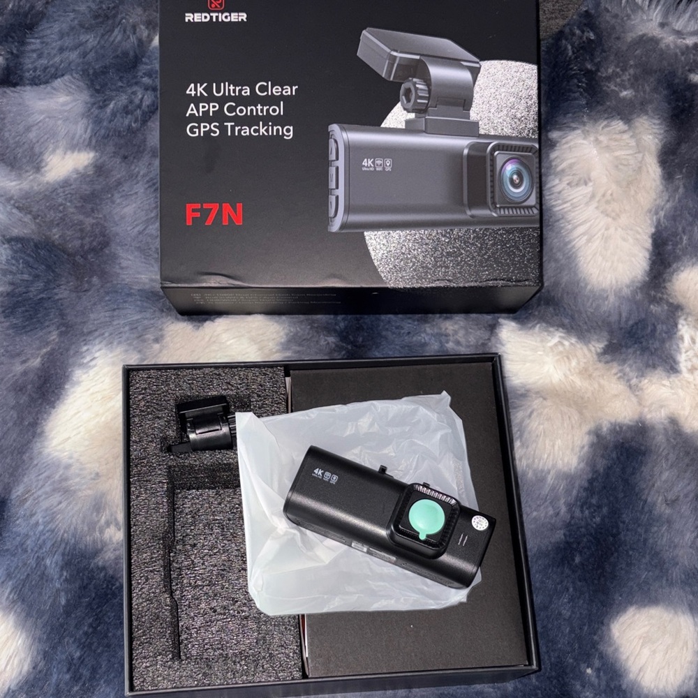 Brand New RED-TIGER Dashcam F7N 4K Dash Cam (Black) - App Control & GPS Tracking